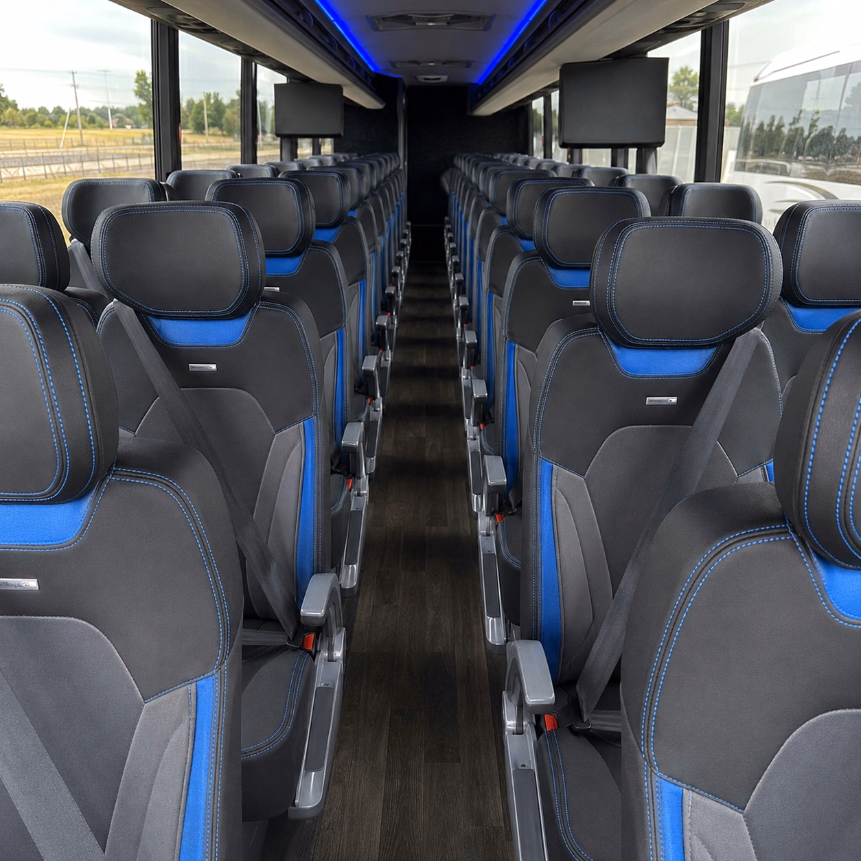 compare bus rental pricing in henderson online upfront and in minutes