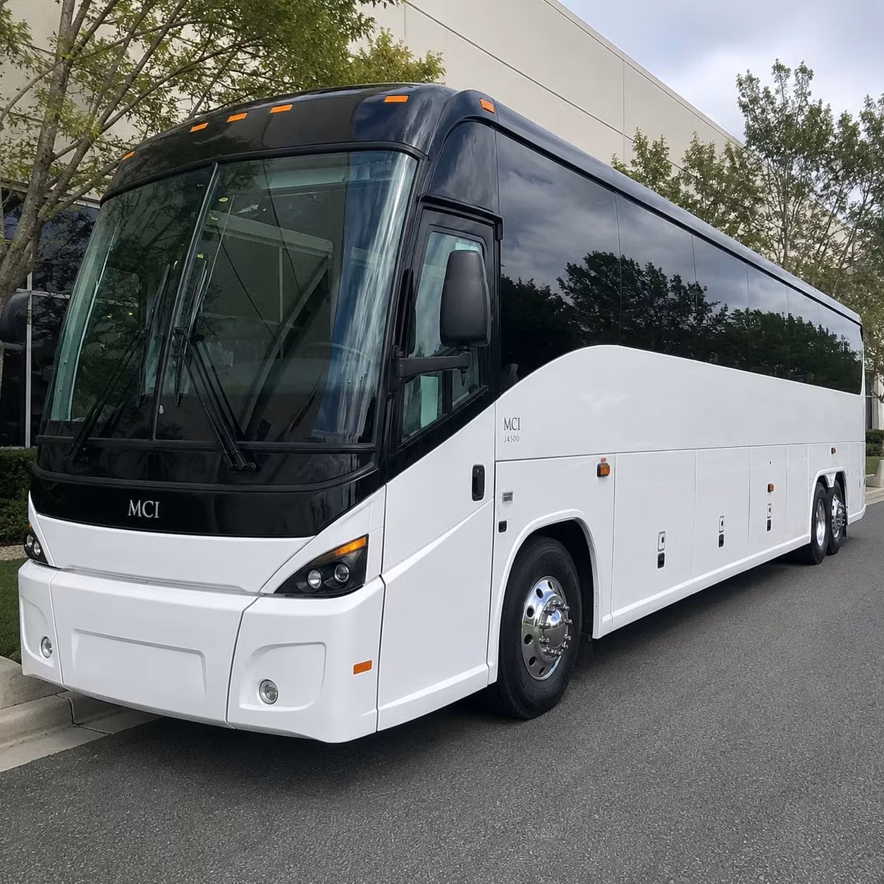 corporate event shuttles between henderson and the las vegas strip
