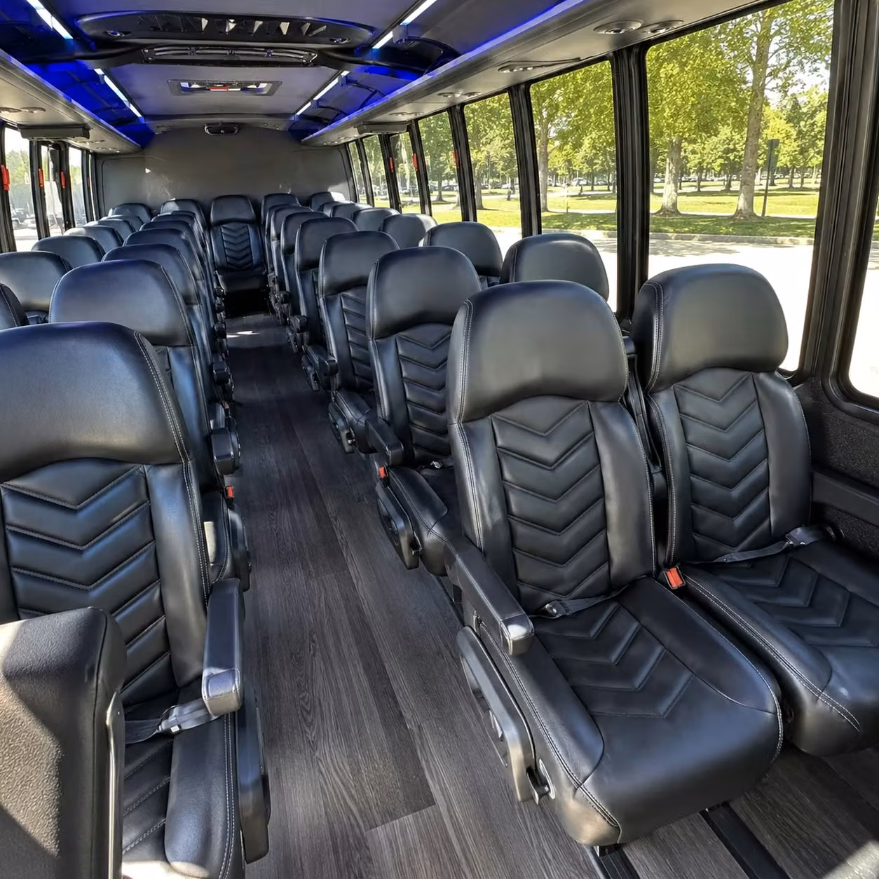 henderson 25 passenger minibus rental